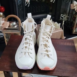 Converse Run Star Hike Hi Platform Embroidered Floral Various A01583C SNEAKERS